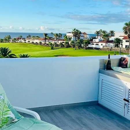 Fantastic Sea And Golf Course View House With 3 Bedrooms アパートホテル