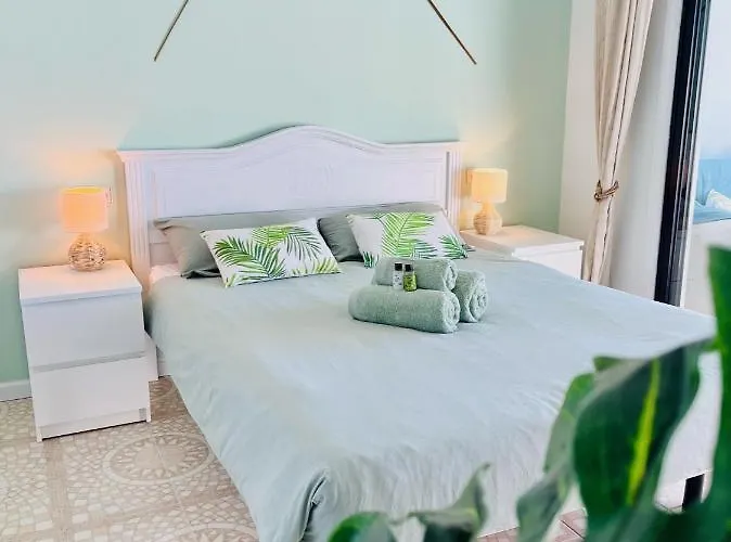 شقة فندقية Fantastic Sea And Golf Course View House With 3 Bedrooms 4*