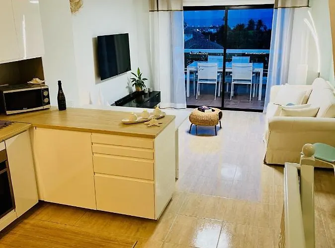 Fantastic Sea And Golf Course View House With 3 Bedrooms شقة فندقية سان ميغيل ذي أبونا