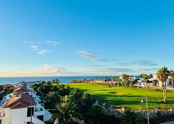 Fantastic Sea And Golf Course View House With 3 Bedrooms Lägenhetshotell 4*