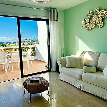 아파트호텔 Fantastic Sea And Golf Course View House With 3 Bedrooms