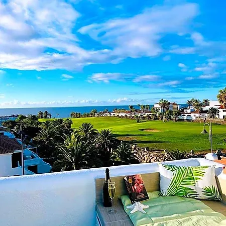 Fantastic Sea And Golf Course View House With 3 Bedrooms 아파트호텔
