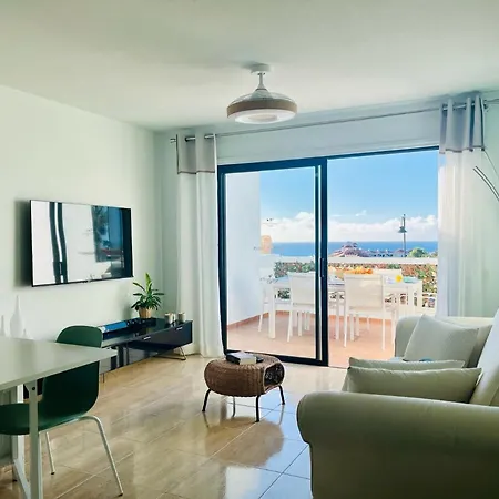 Fantastic Sea And Golf Course View House With 3 Bedrooms 산미겔데아보나
