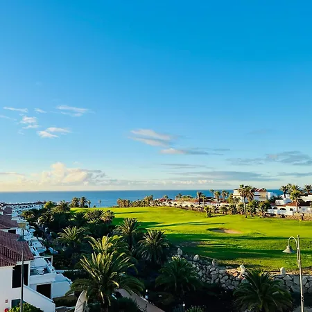 Fantastic Sea And Golf Course View House With 3 Bedrooms 아파트호텔 *